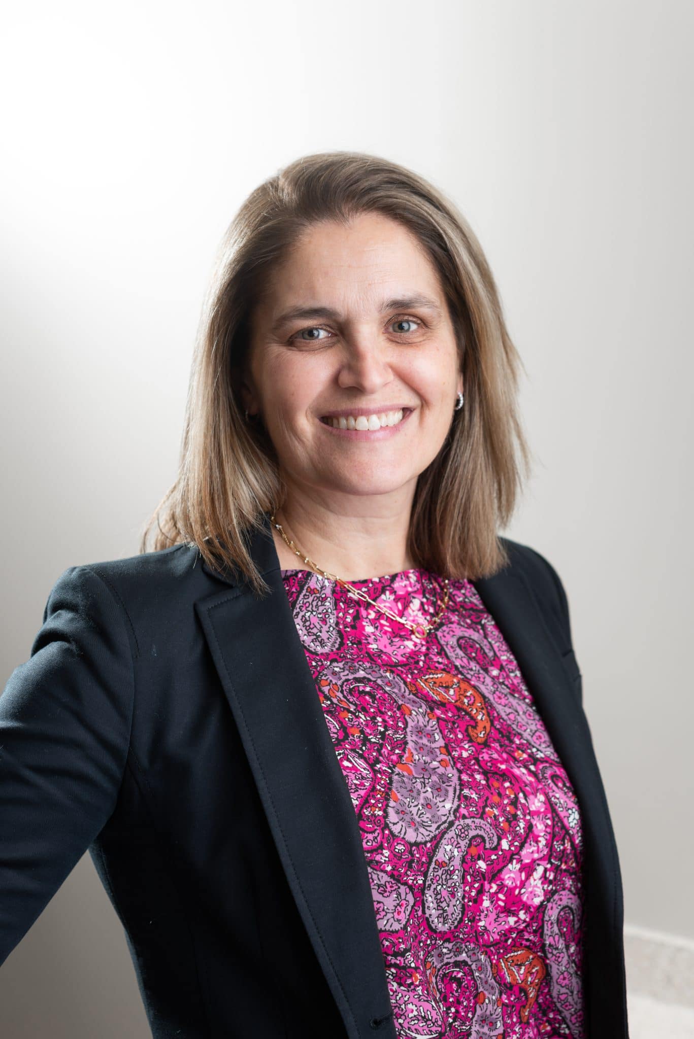 Dr. Courtney Shearer Periodontist Louisville KY & New Albany IN